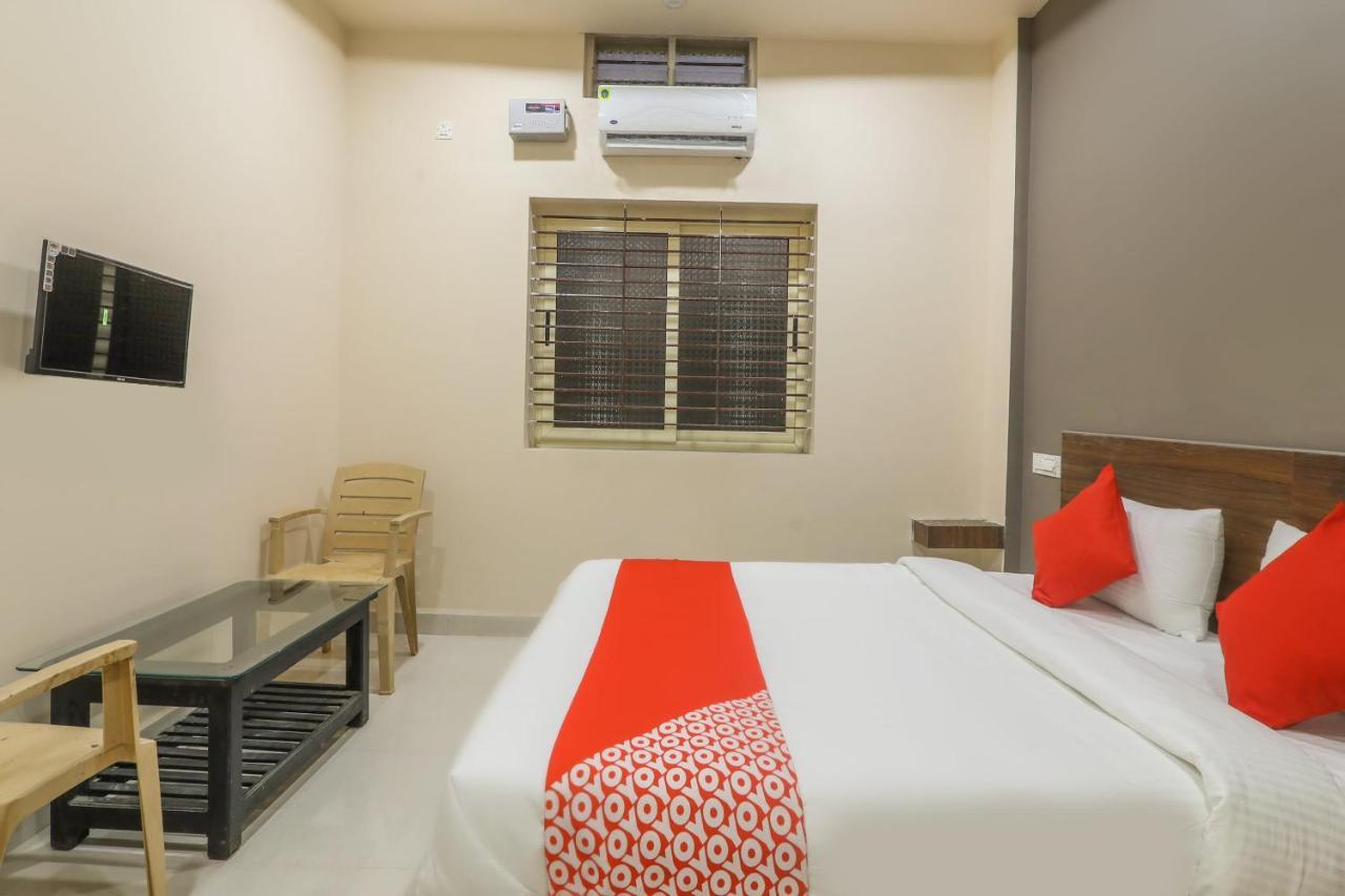 Oyo 64632 Laxmi Palace Hotel Hospet Luaran gambar