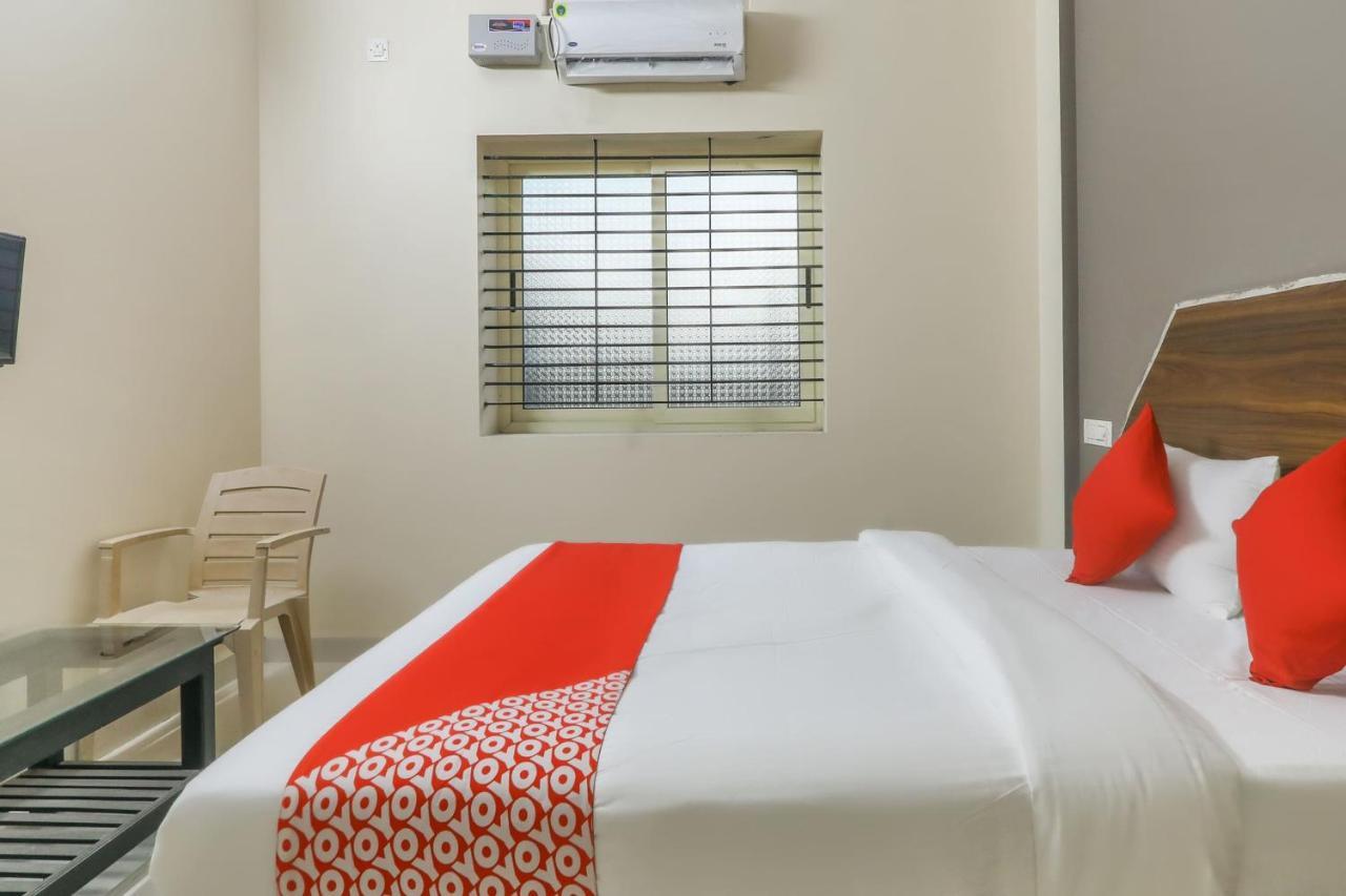 Oyo 64632 Laxmi Palace Hotel Hospet Luaran gambar